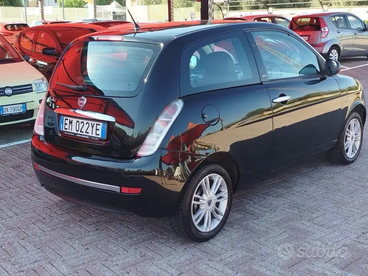 Lancia Ypsilon 2012 photo 4