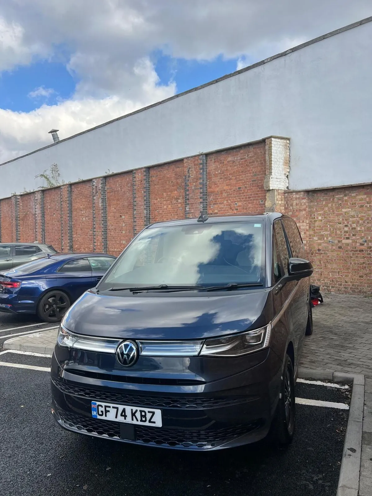 Volkswagen Multivan 2024 photo 3