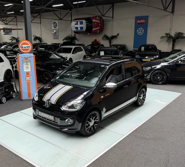 Volkswagen Up 2016 photo 3