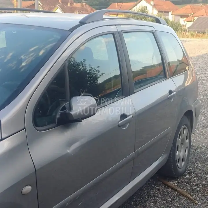 Peugeot 307 2005 photo 3