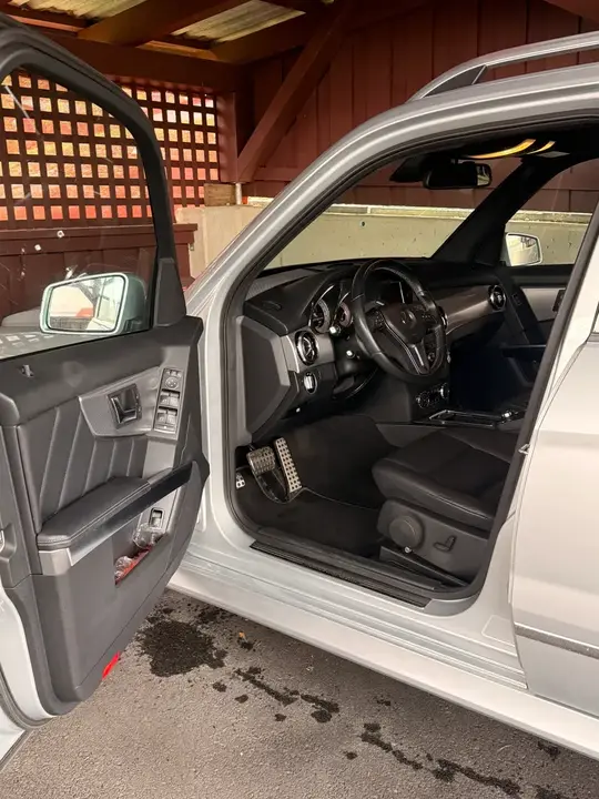 Mercedes-Benz Glk Class 2012 photo 2