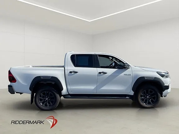 Toyota Hilux 2024 photo 2