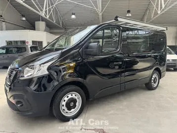 Nissan Nv300 2019 photo 2