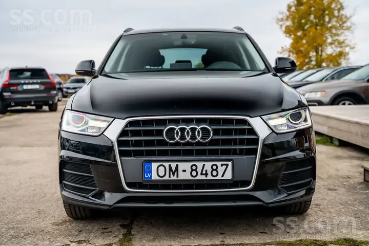 Audi Q3 2018 photo 2