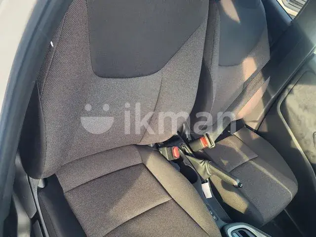 Toyota Yaris 2025 photo 4