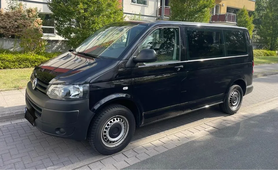 Volkswagen T5 Kombi