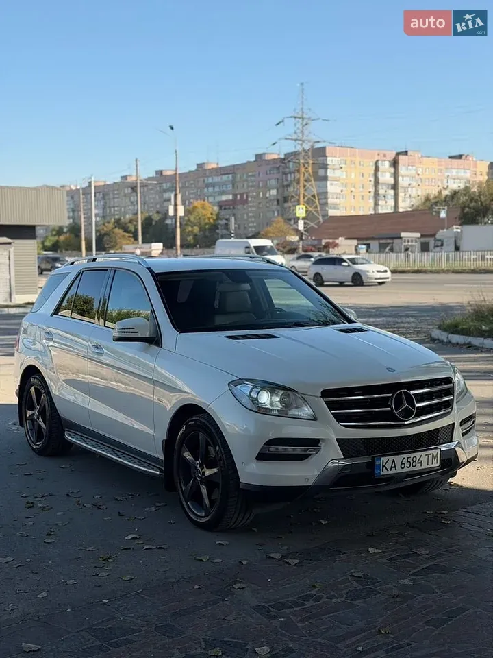 Mercedes-Benz M-Class 2012 photo 5