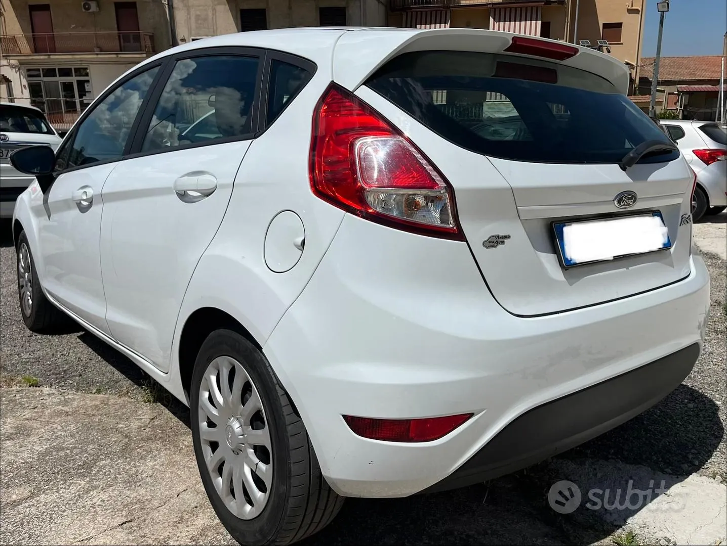 Ford Fiesta 2016 photo 2