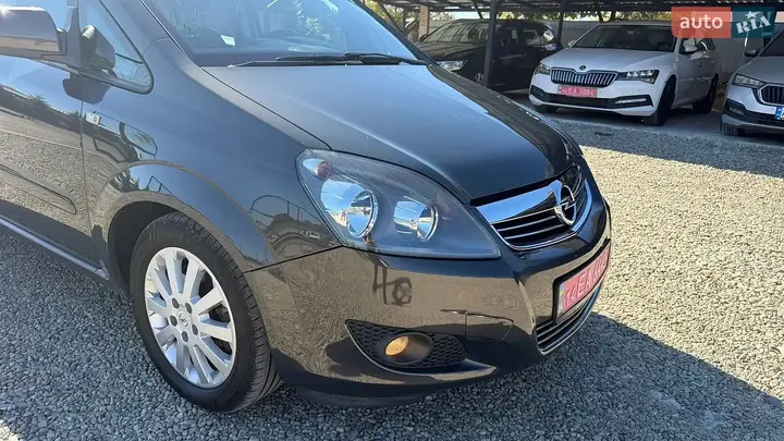 Opel Zafira 2013 photo 3