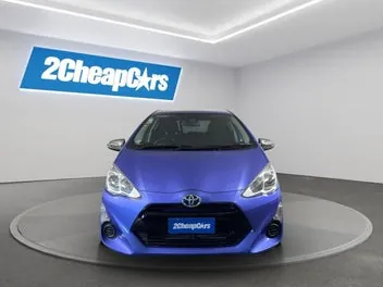 Toyota Aqua 2016 photo 3