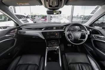 Audi E-Tron 2019 photo 3