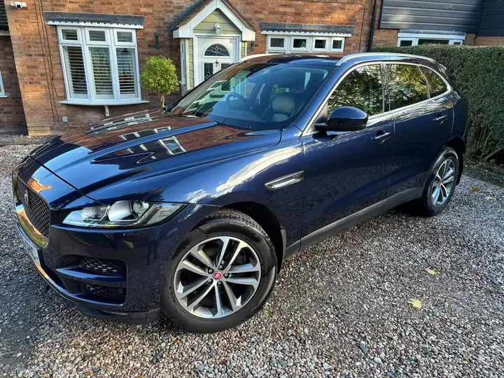 Jaguar F-Pace