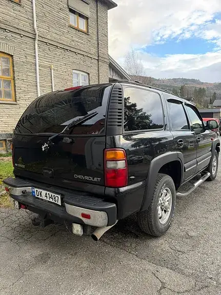 Chevrolet Tahoe 2002 photo 2