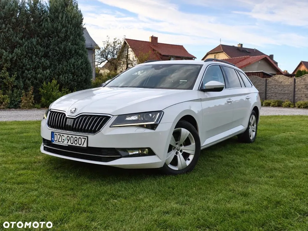 Skoda Superb 2016 photo 3