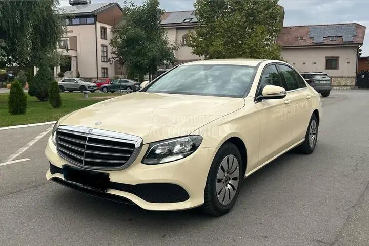Mercedes-Benz E 200