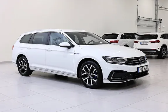 Volkswagen Passat 2022 photo 3