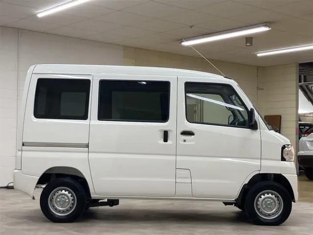Mitsubishi Minicab Mebu 2024 photo 4