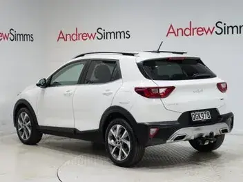 Kia Stonic 2023 photo 4