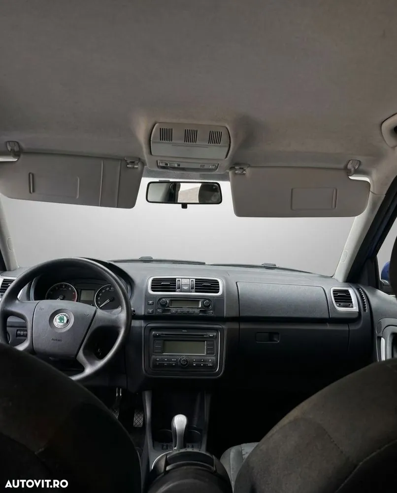 Skoda Fabia 2008 photo 3
