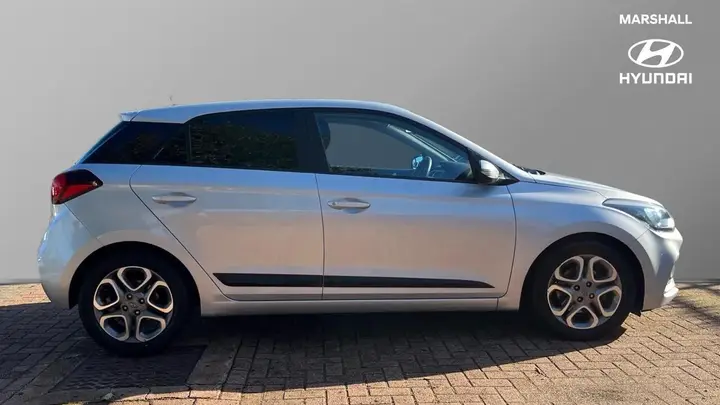 Hyundai I20 2020 photo 2