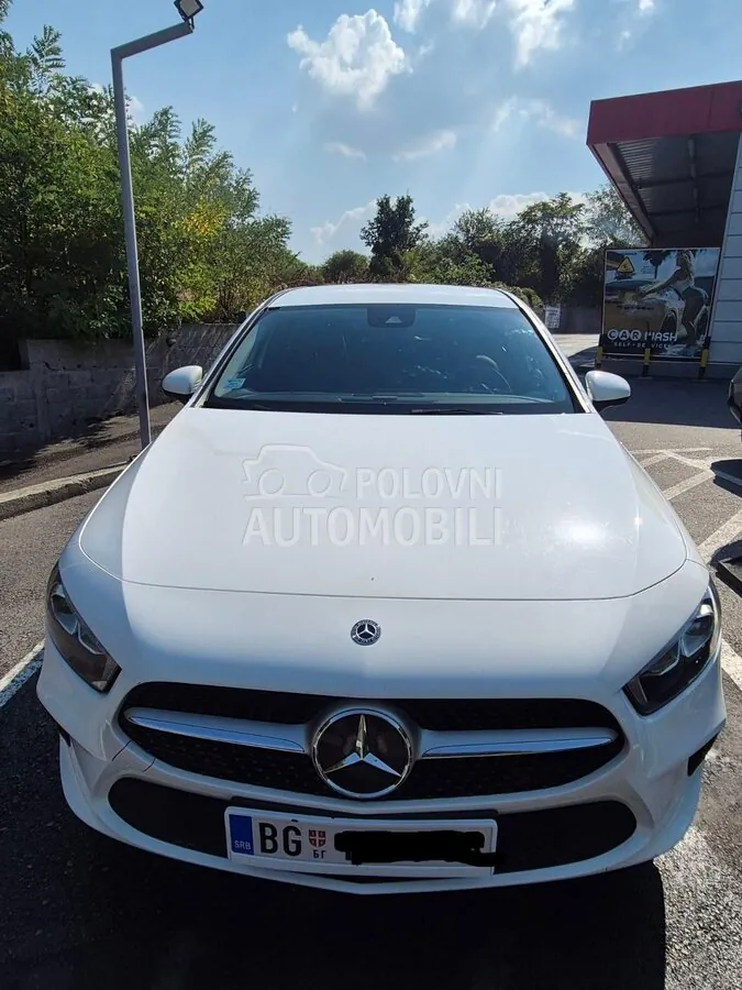 Mercedes-Benz A 180