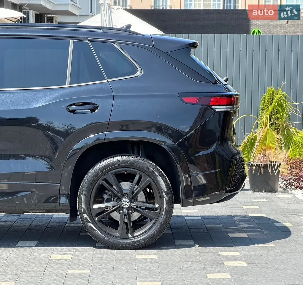 Volkswagen Tiguan 2025 photo 5