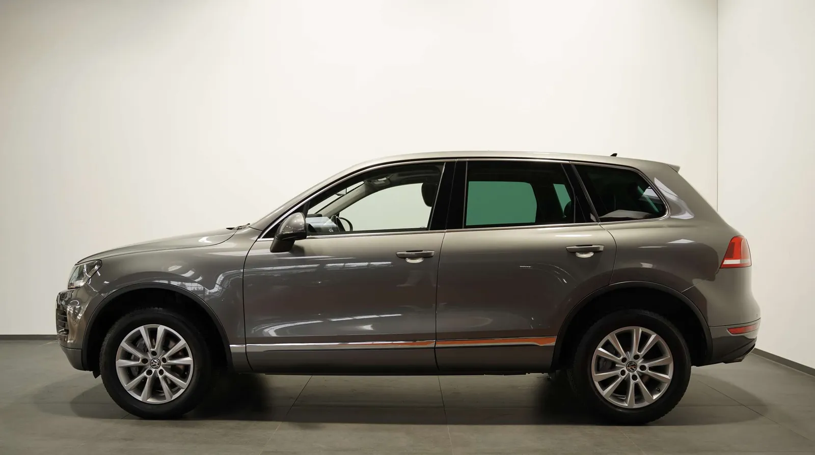 Volkswagen Touareg 2014 photo 3