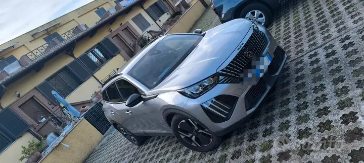 Peugeot 2008 2023 photo 5