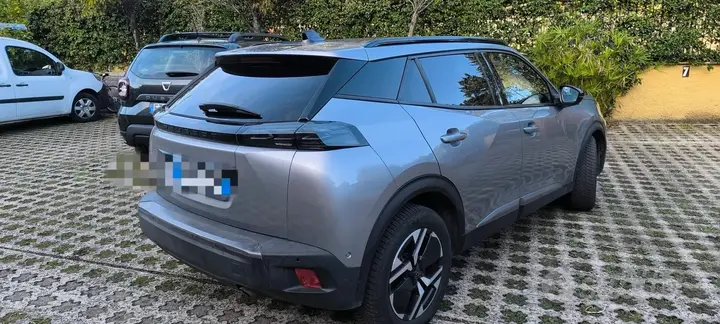 Peugeot 2008 2023 photo 3