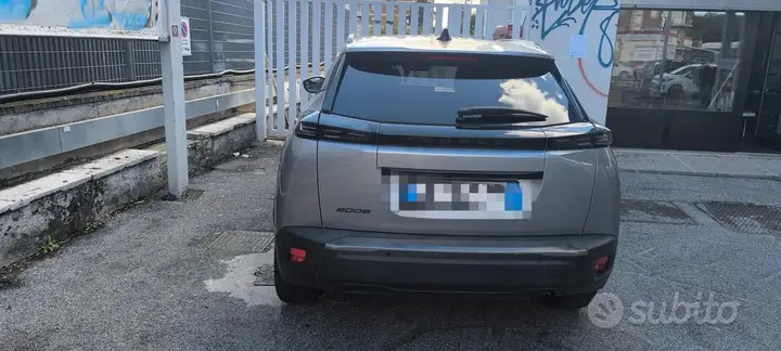 Peugeot 2008 2023 photo 2