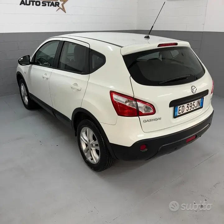 Nissan Qashqai 2010 photo 5