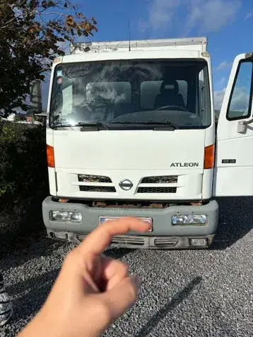 Nissan Atleon