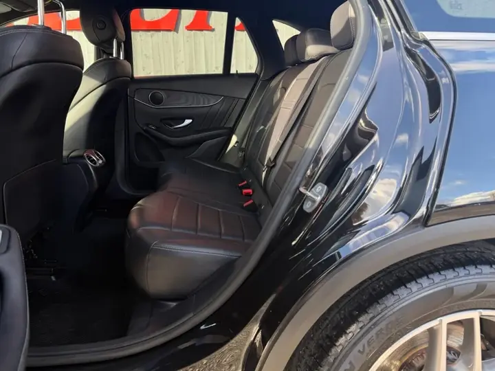Mercedes-Benz Glc 2018 photo 3