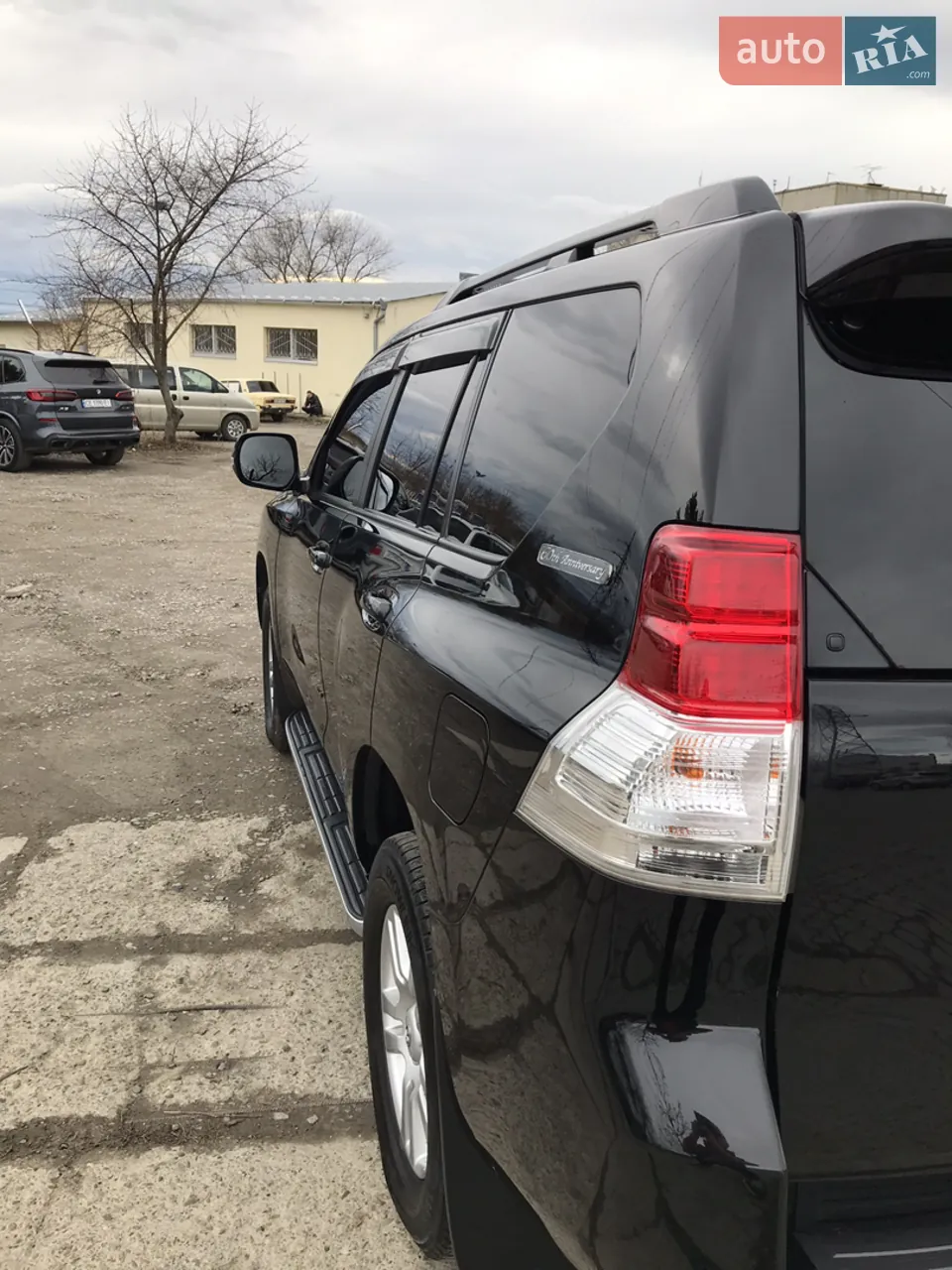 Toyota Land Cruiser Prado 2010 photo 4