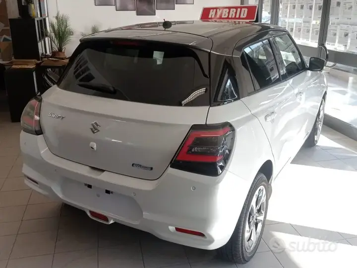 Suzuki Swift photo 3