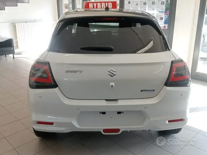 Suzuki Swift photo 5
