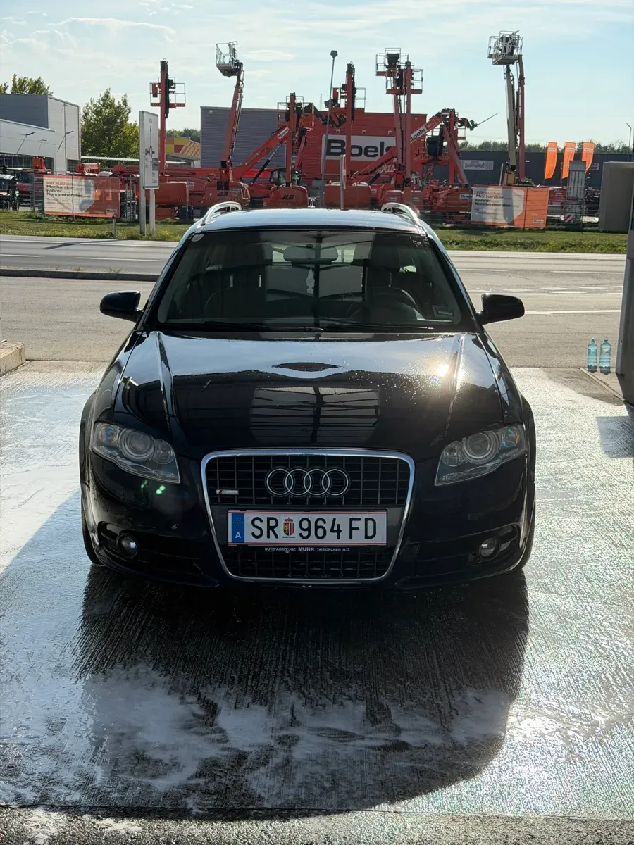 Audi A4 2005 photo 2
