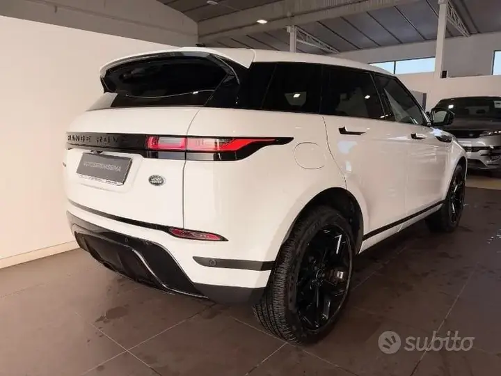 Land Rover Evoque 2022 photo 5