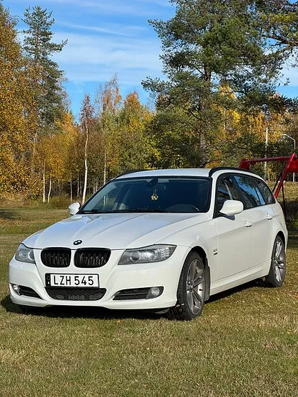 BMW 320D 2012 photo 2