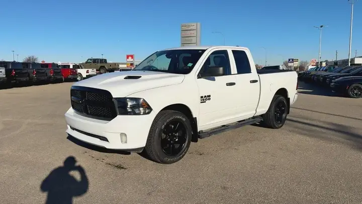 Ram 1500 Classic 2023 photo 3