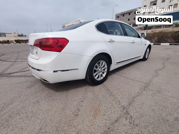 Kia Cadenza 2011 photo 3
