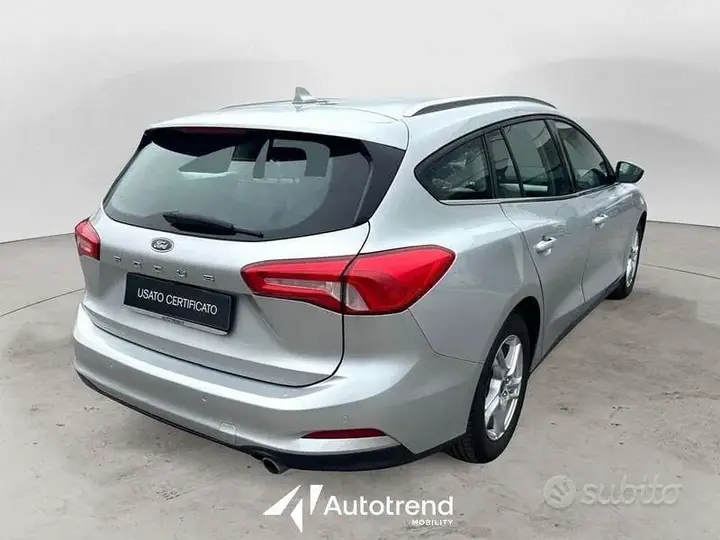 Ford Focus 2020 photo 2