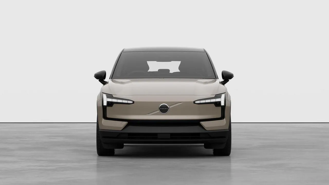 Volvo Ex30 2024 photo 3