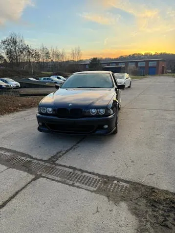 BMW 525I