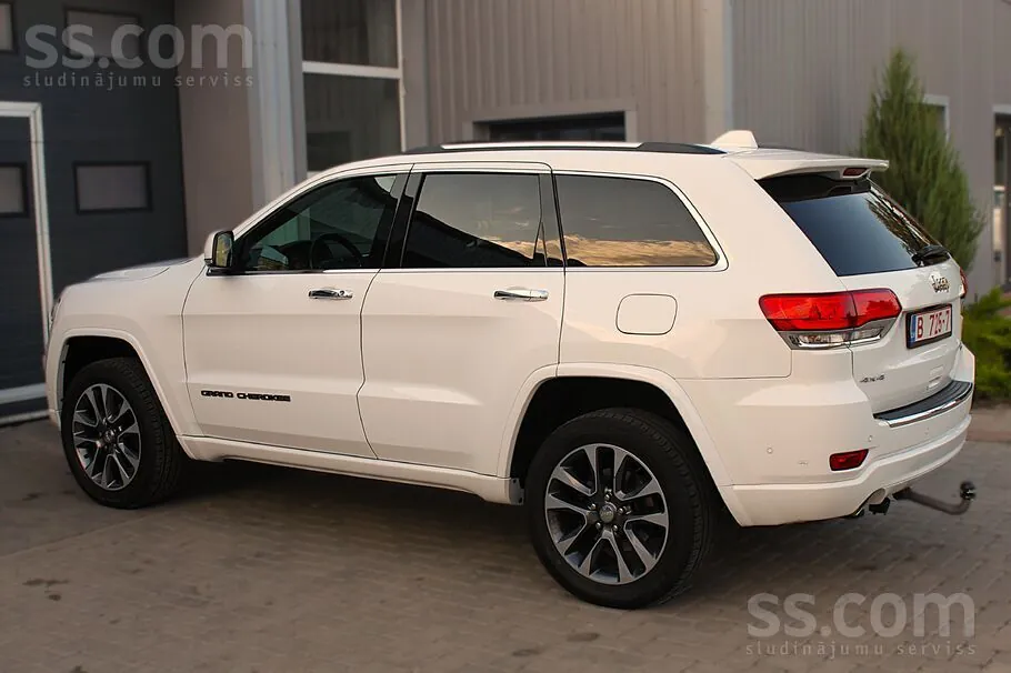 Jeep Grand Cherokee 2021 photo 4