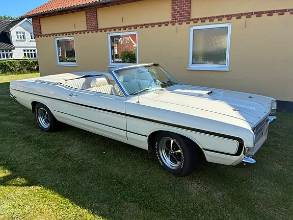 Ford Torino