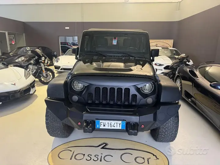 Jeep Wrangler 2011 photo 2
