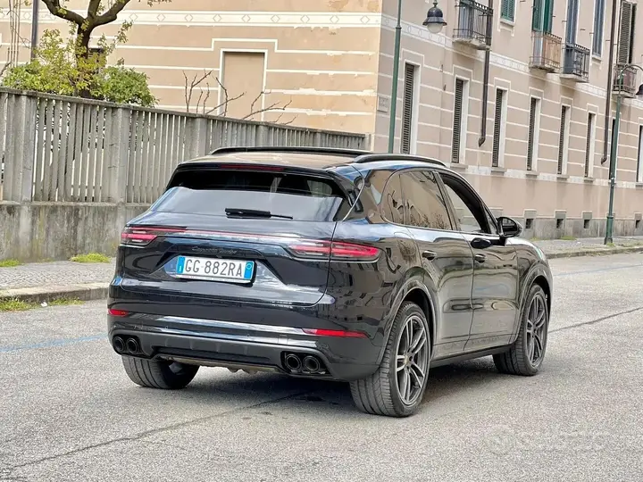 Porsche Cayenne 2021 photo 3
