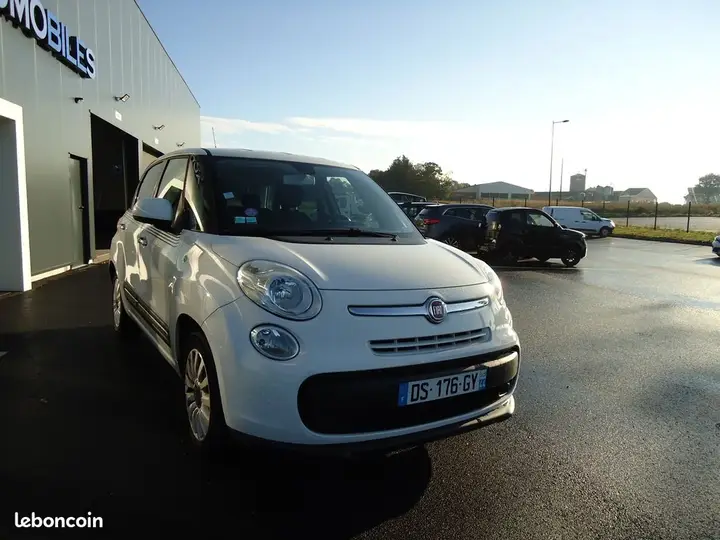 Fiat 500L 2015 photo 2