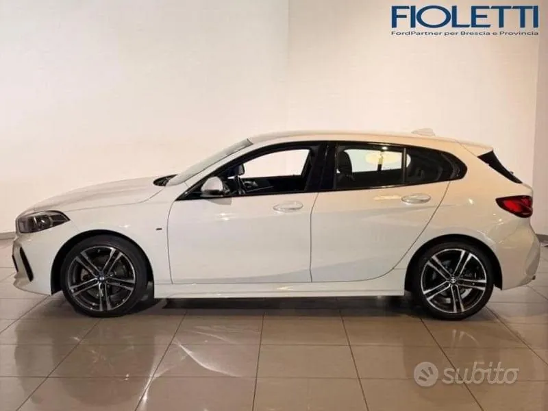 BMW 1 Series 2023 photo 4